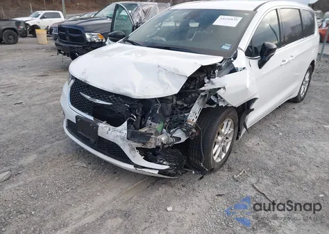 2025 Chrysler Pacifica Select from USA, damaged, VIN 2C4RC1BG3SR562272